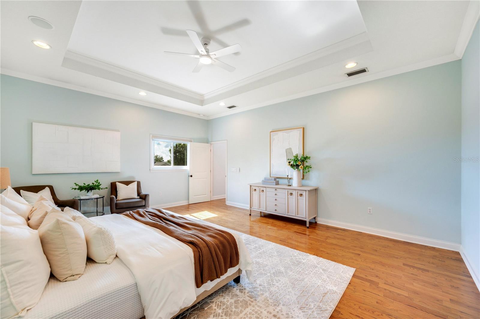 Image 33 of 58 For 2804 Cleveland Heights Boulevard