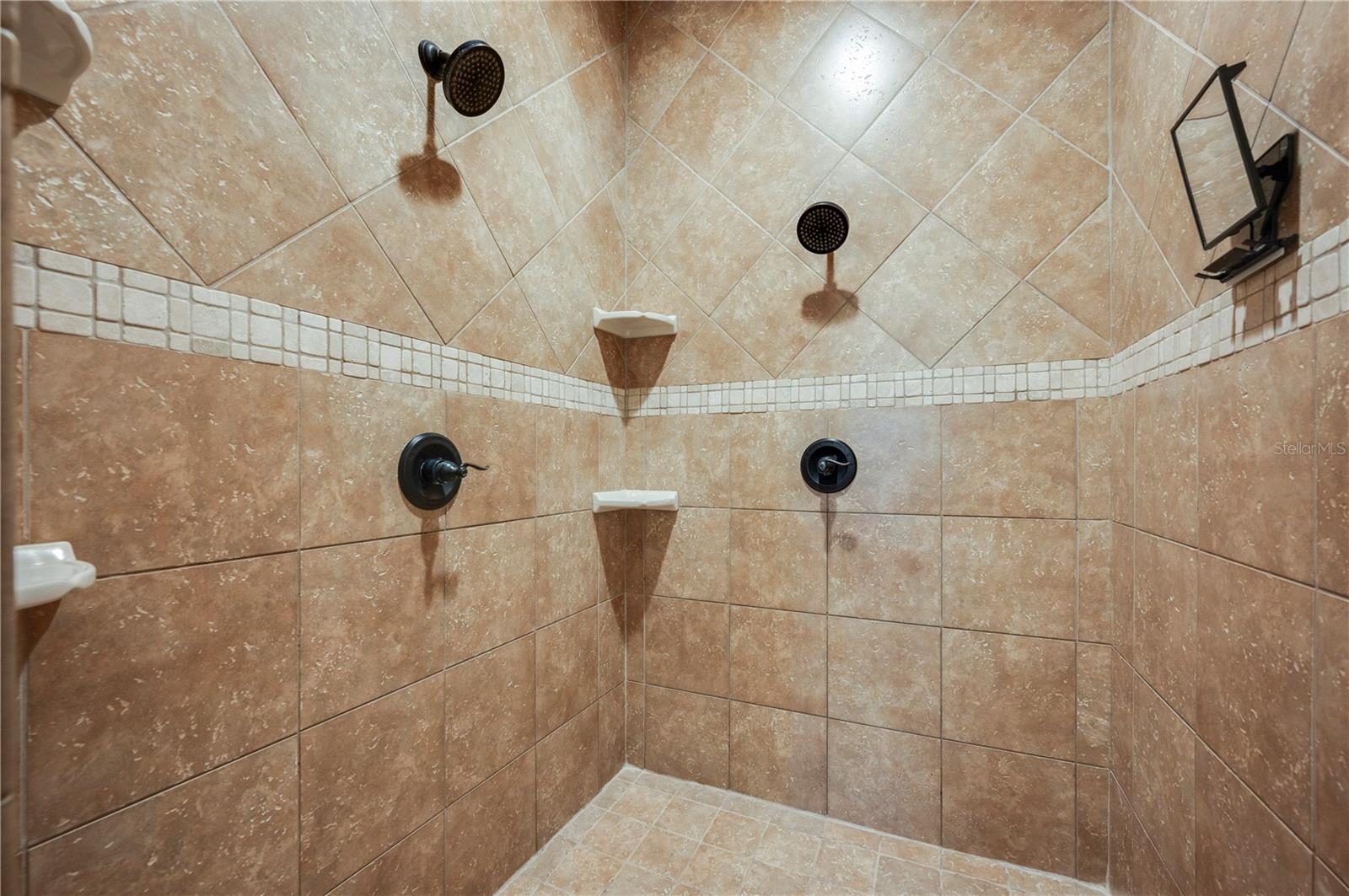 Image 37 of 58 For 2804 Cleveland Heights Boulevard