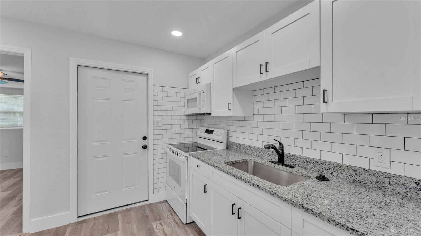 Image 13 of 32 For 1613 Lincoln Avenue