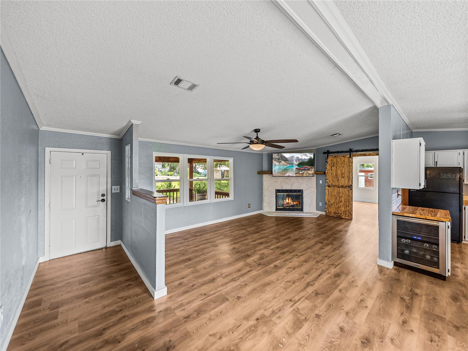 Image 20 of 72 For 2902 Knights Griffin Road