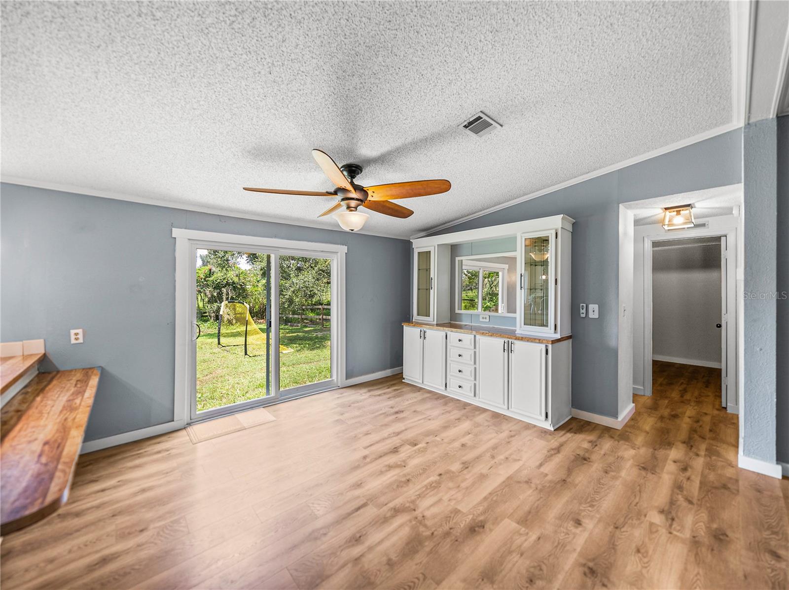 Image 22 of 72 For 2902 Knights Griffin Road
