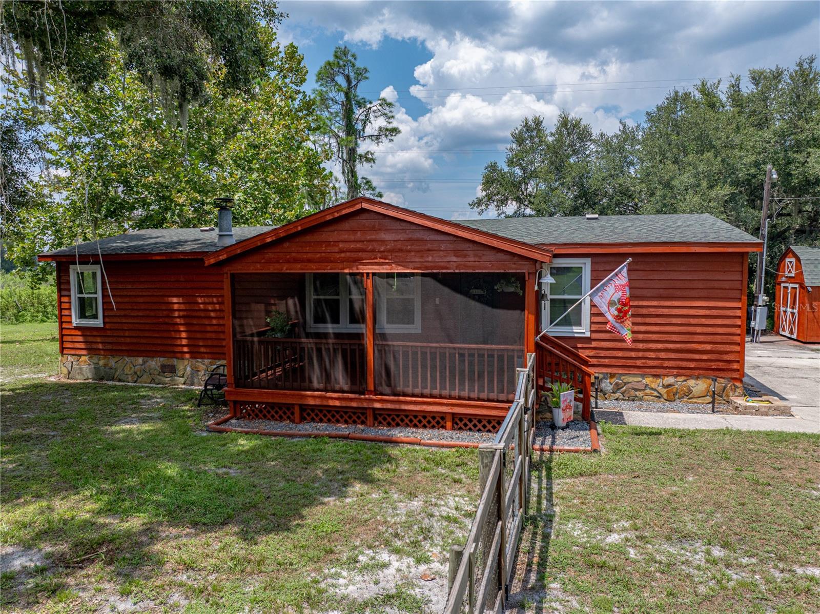 Image 4 of 72 For 2902 Knights Griffin Road