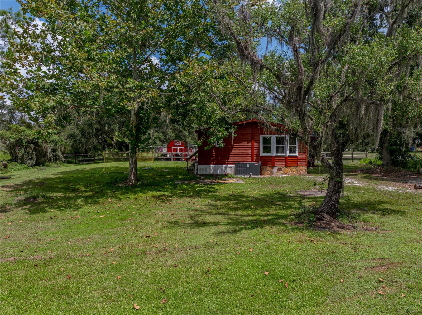 Image 51 of 72 For 2902 Knights Griffin Road