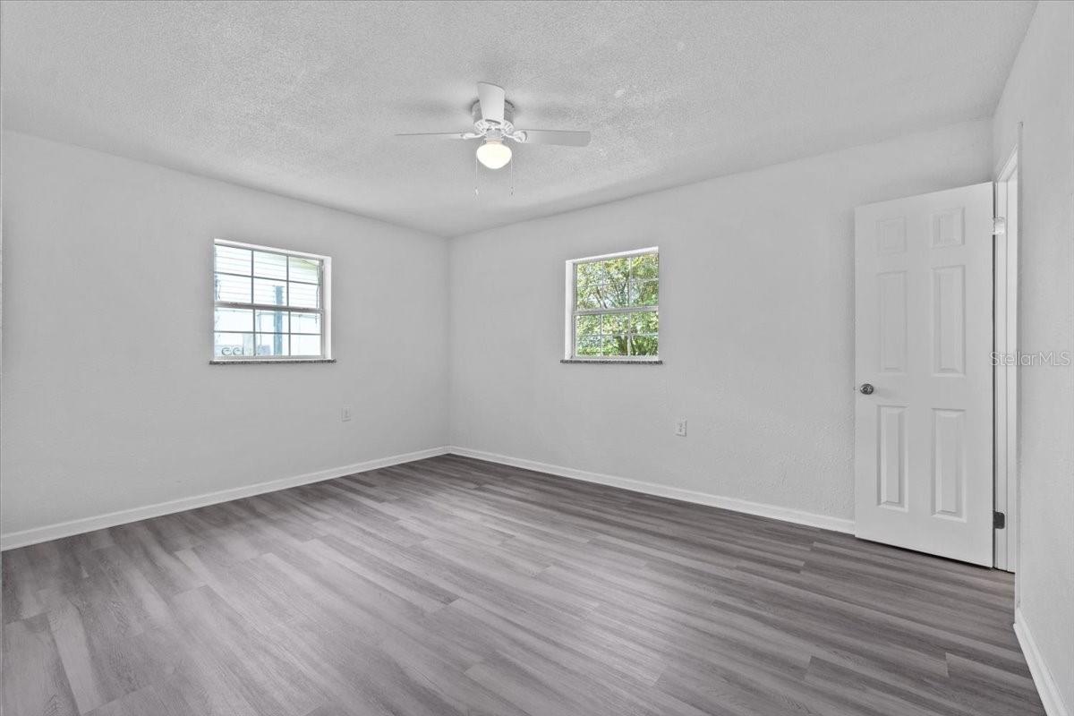Image 19 of 33 For 629 Williams Street