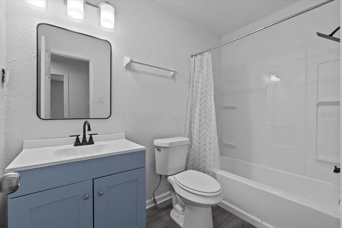 Image 27 of 33 For 629 Williams Street