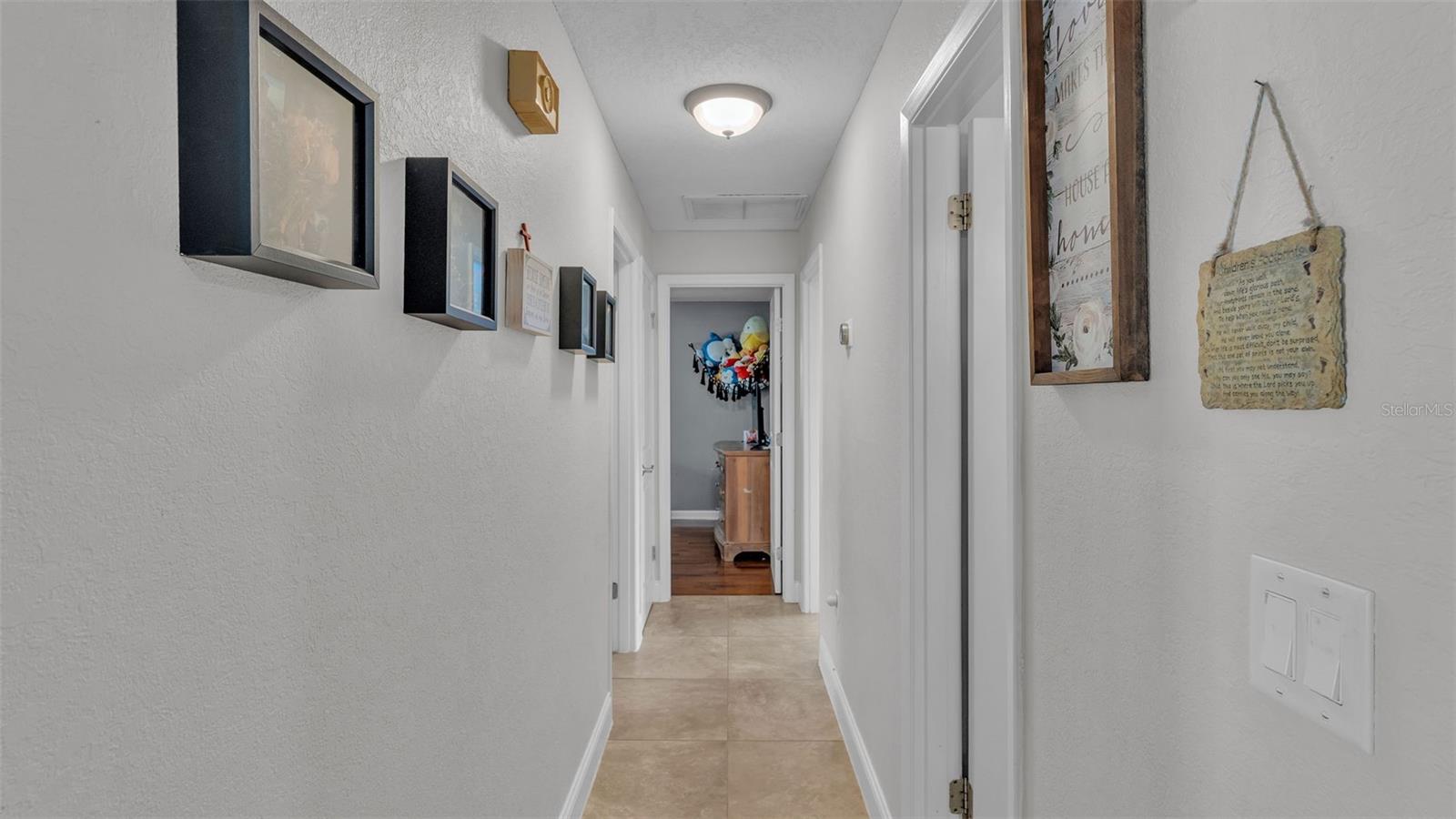 Image 19 of 45 For 4821 Gachet Boulevard