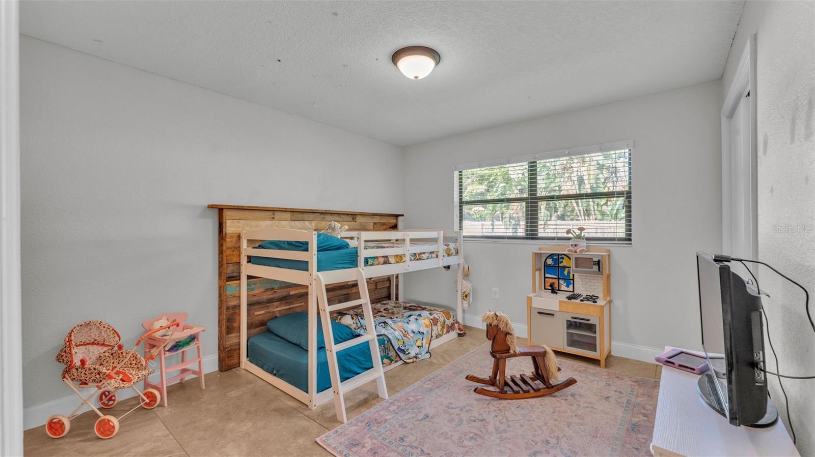 Image 24 of 45 For 4821 Gachet Boulevard