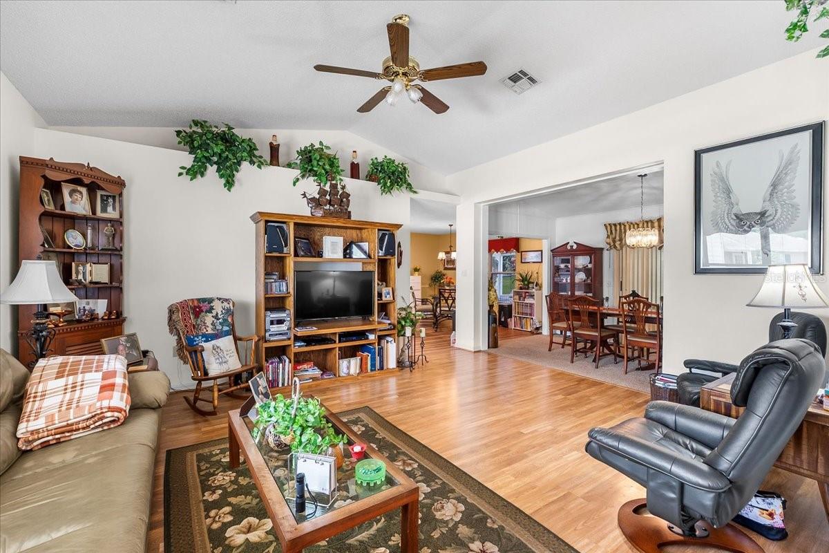 Image 6 of 100 For 6116 Magpie Drive