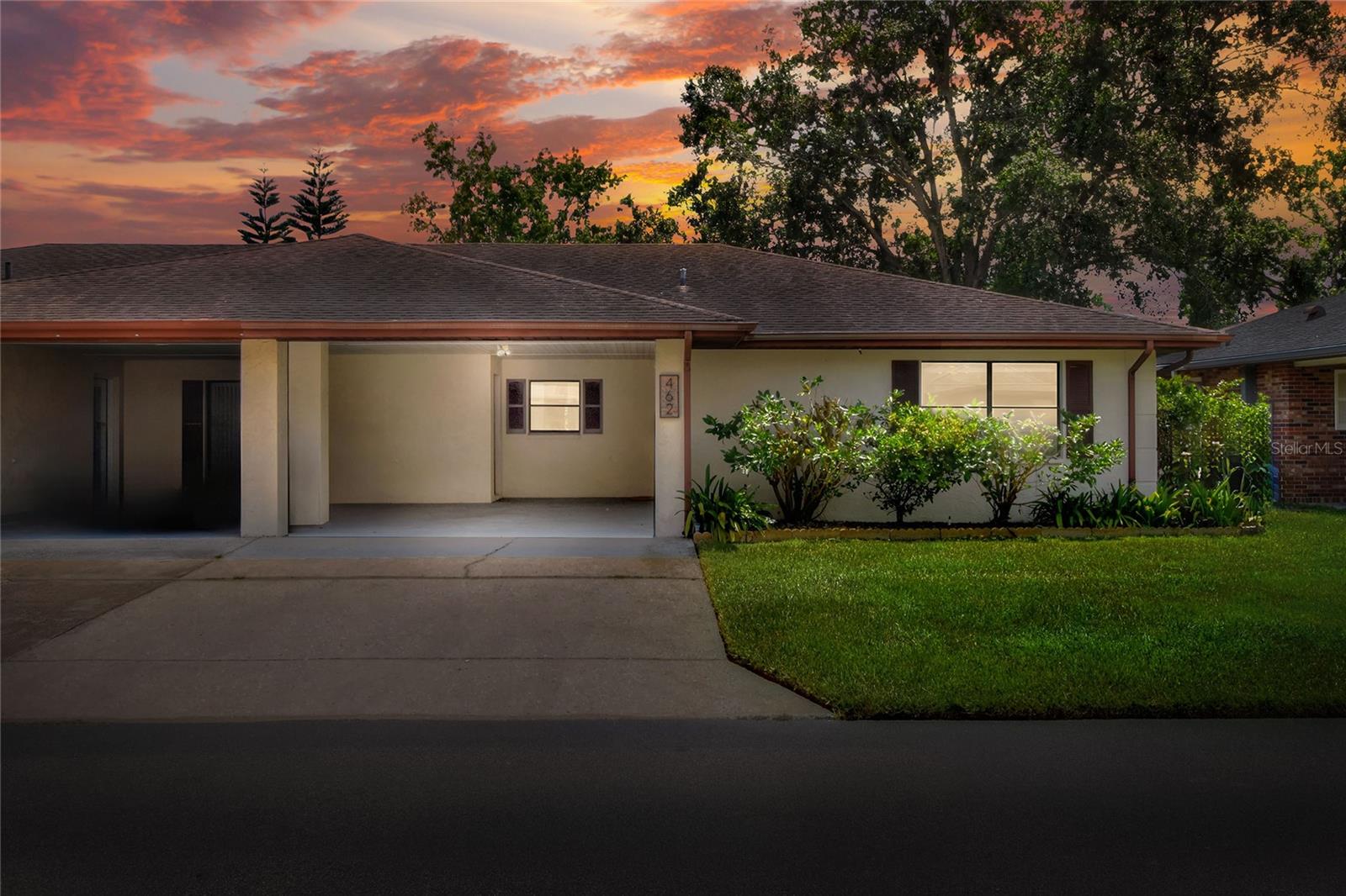 Details for 462 Lake Carolyn Circle, LAKELAND, FL 33813