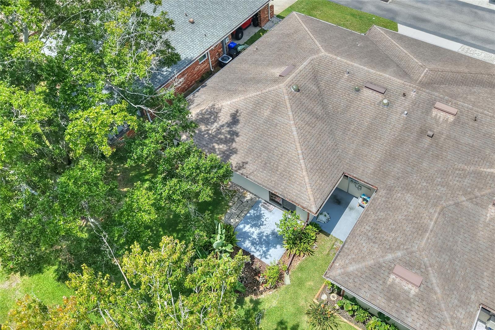 Image 36 of 46 For 462 Lake Carolyn Circle