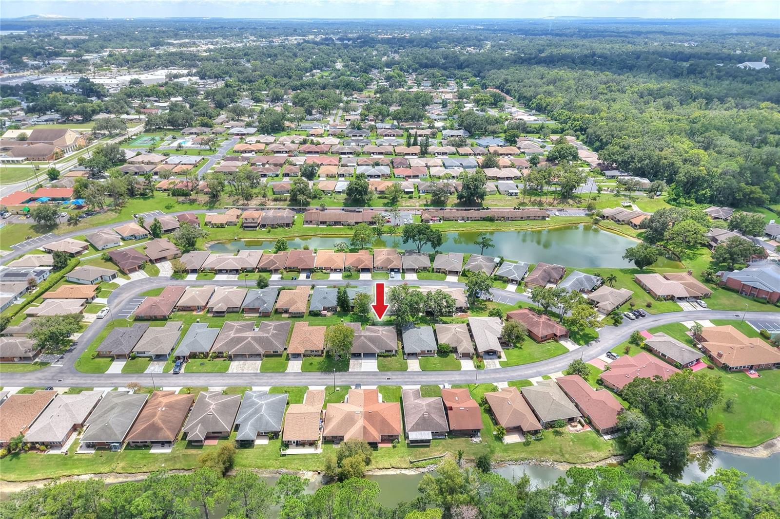 Image 39 of 46 For 462 Lake Carolyn Circle