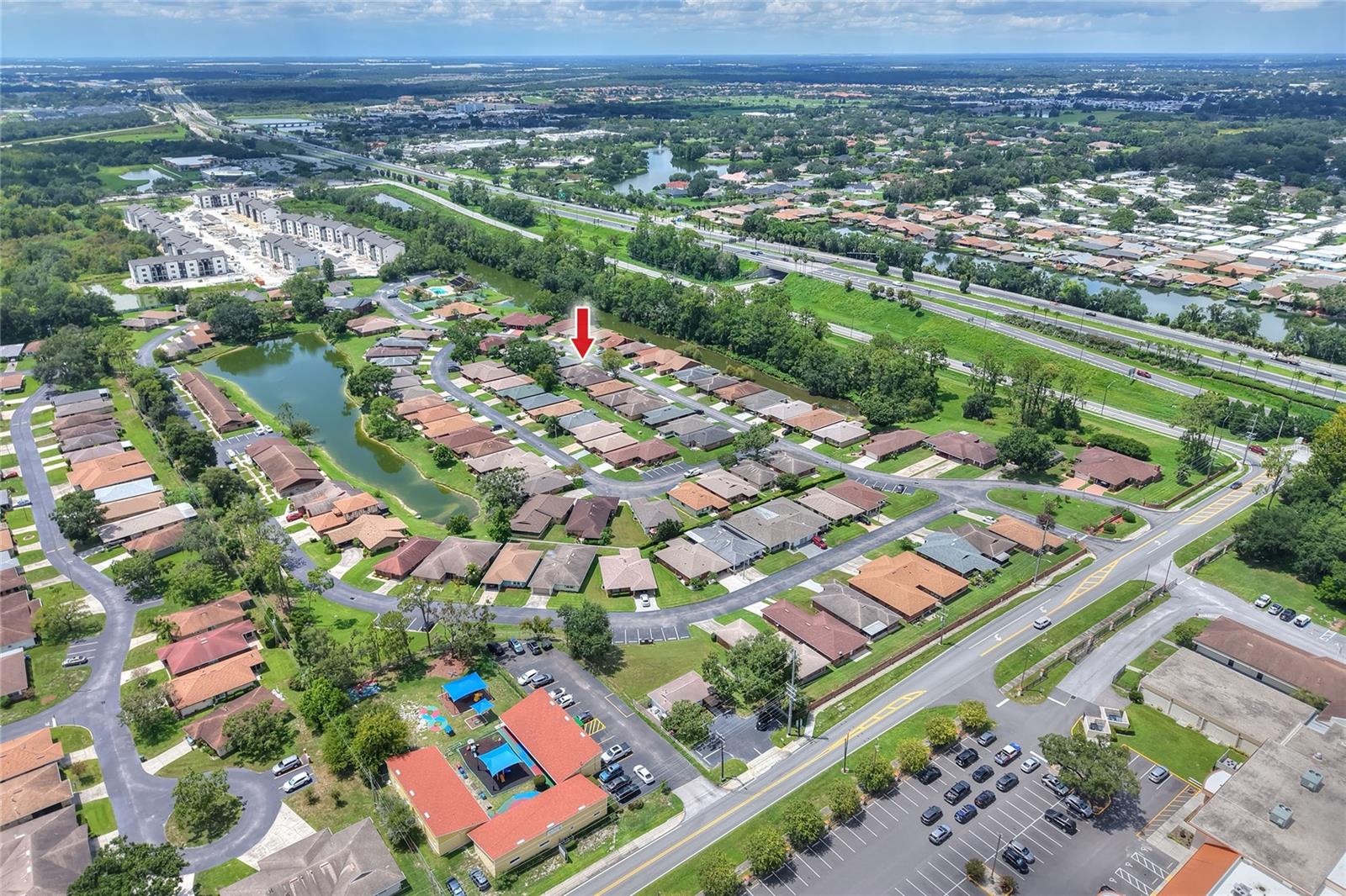 Image 41 of 46 For 462 Lake Carolyn Circle