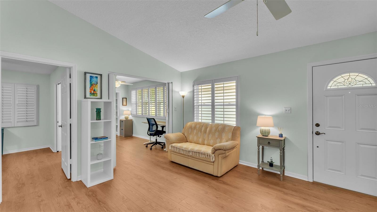 Image 14 of 56 For 6110 Sandpipers Drive