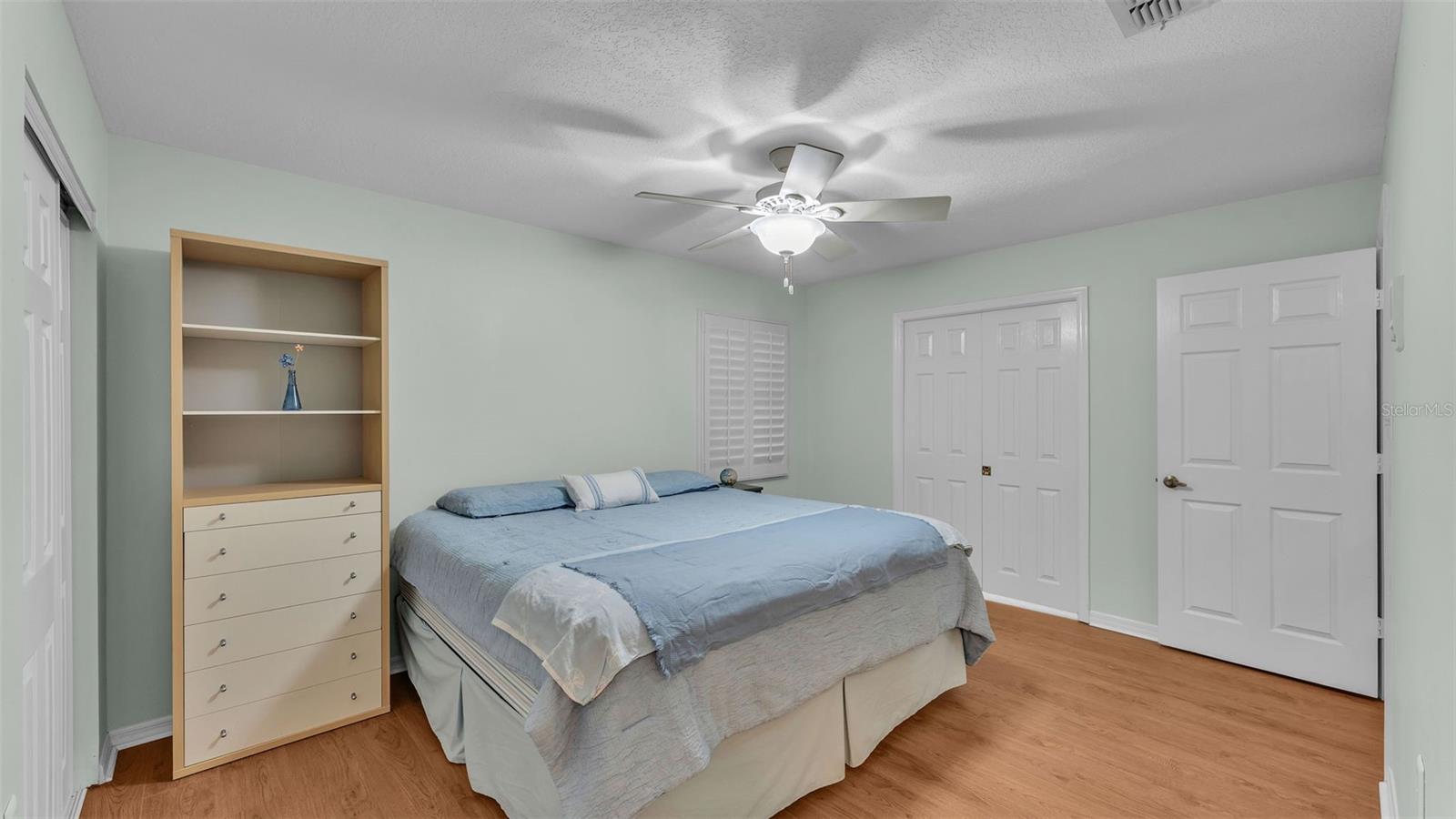 Image 23 of 56 For 6110 Sandpipers Drive