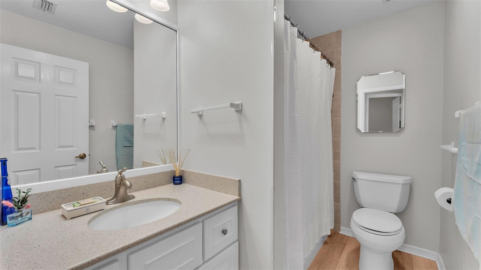 Image 27 of 56 For 6110 Sandpipers Drive