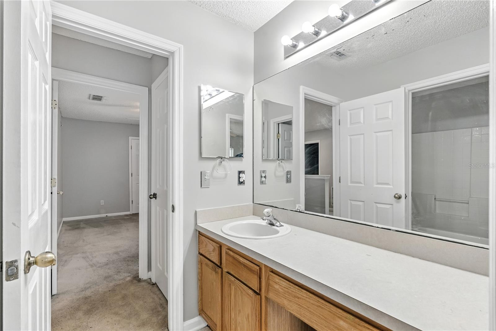 Image 41 of 73 For 8603 Longford Drive
