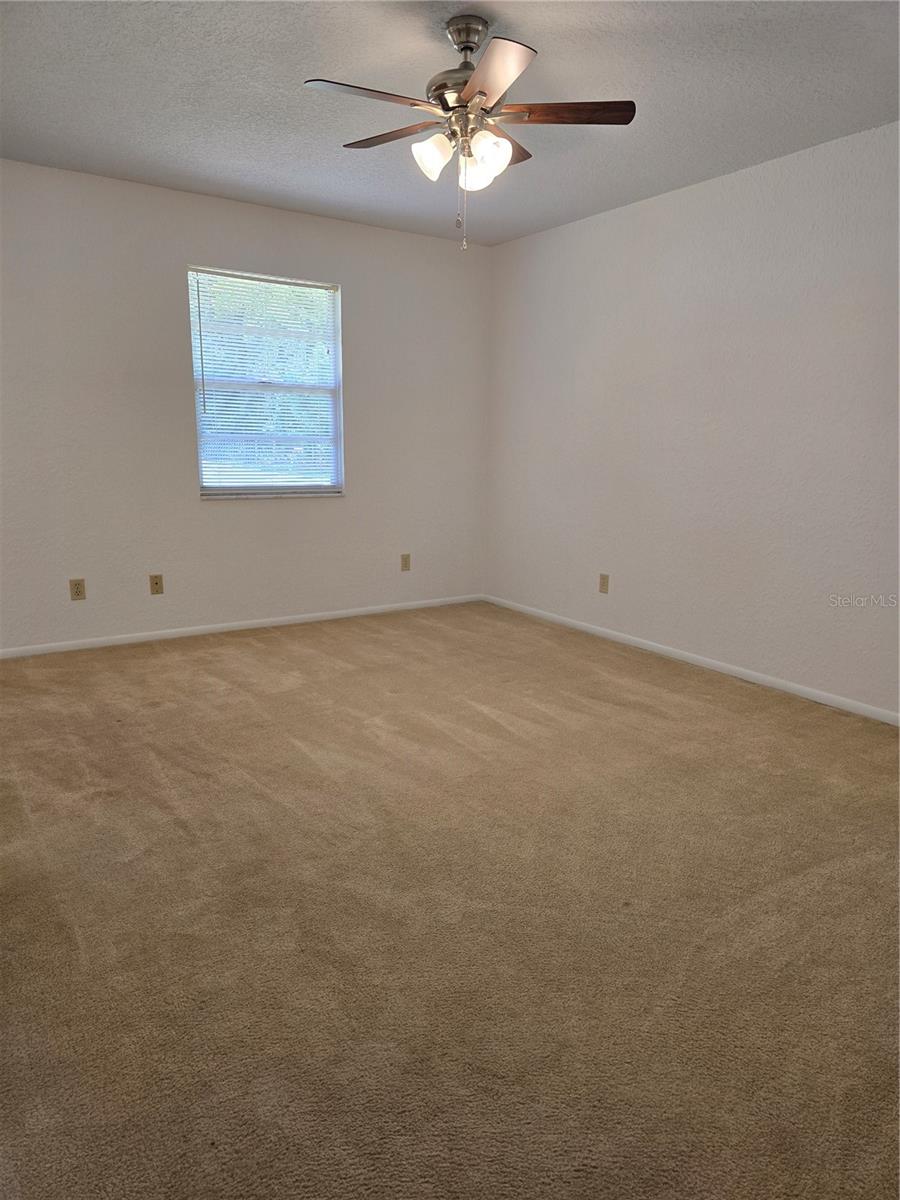 Image 15 of 44 For 4796 Cr 688  