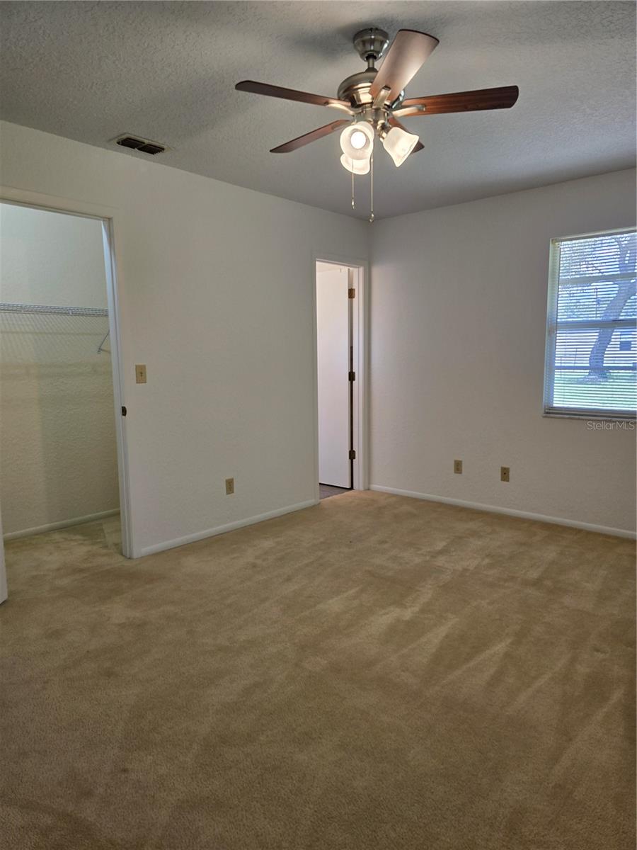 Image 16 of 44 For 4796 Cr 688  