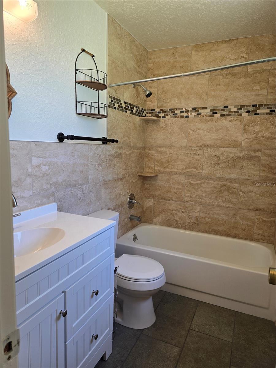 Image 19 of 44 For 4796 Cr 688  