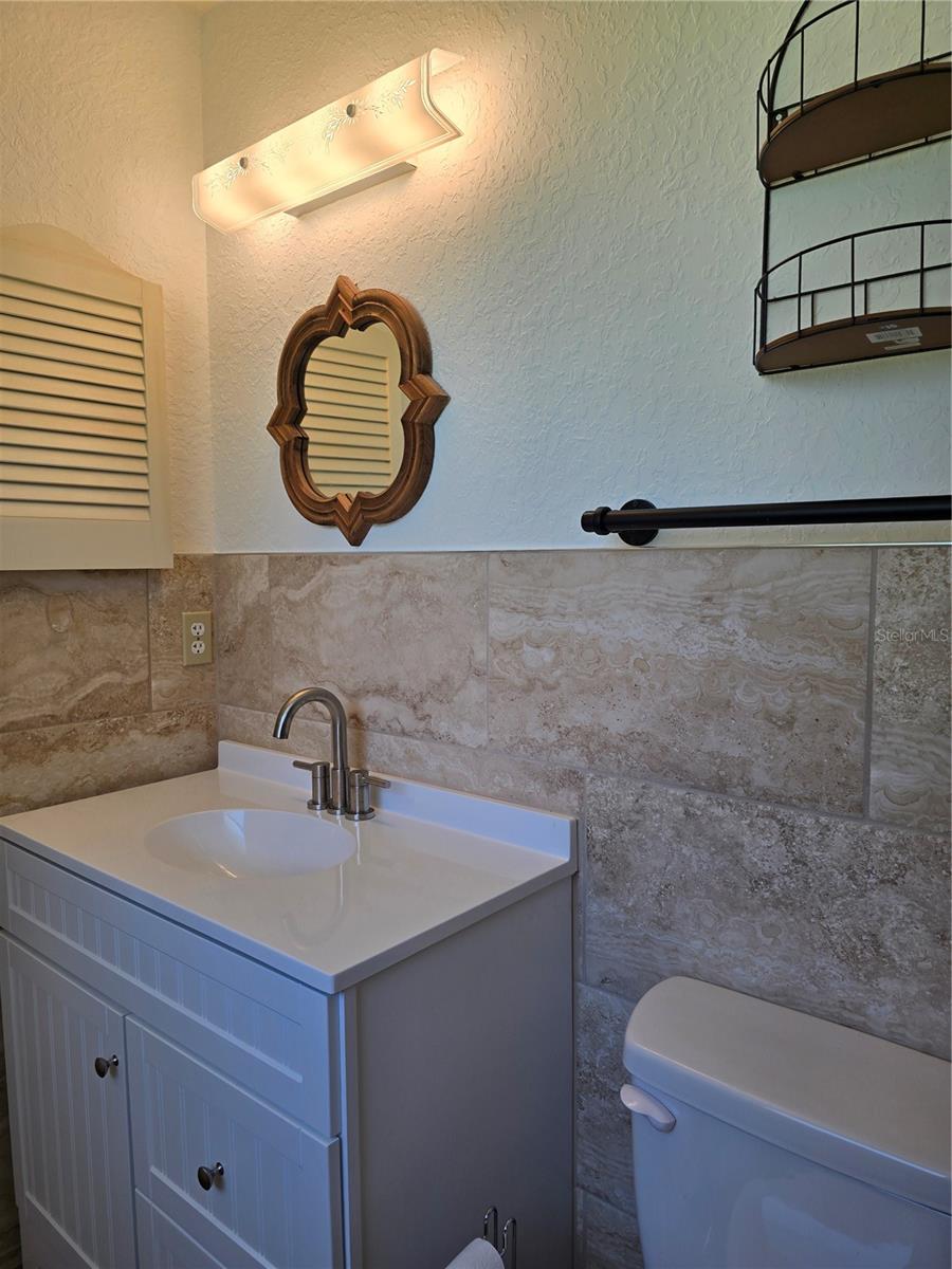 Image 20 of 44 For 4796 Cr 688  