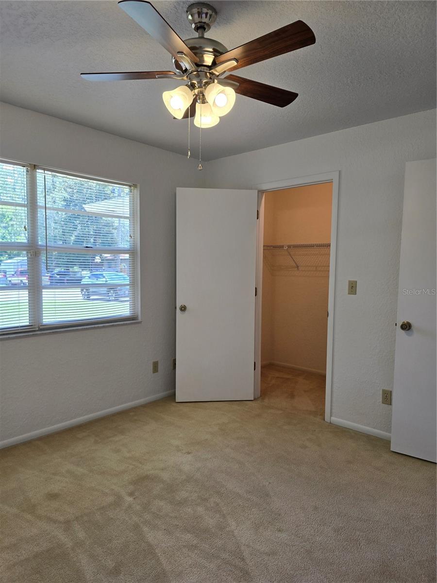Image 22 of 44 For 4796 Cr 688  