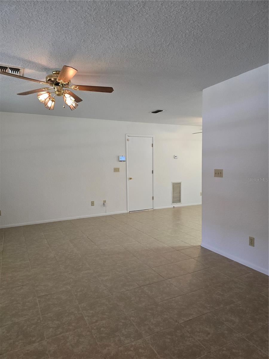 Image 33 of 44 For 4796 Cr 688  