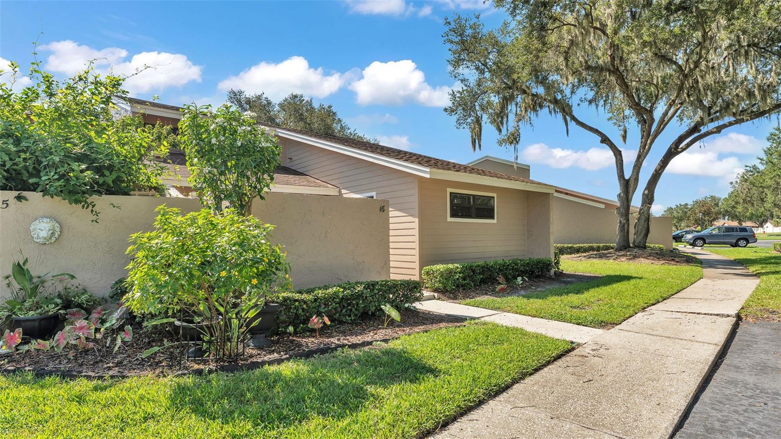 Image 3 of 48 For 5225 Imperial Lakes Boulevard 16