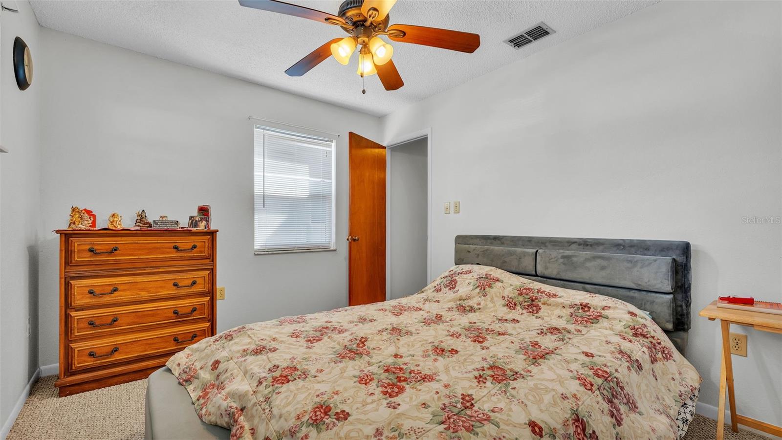 Image 41 of 48 For 5225 Imperial Lakes Boulevard 16