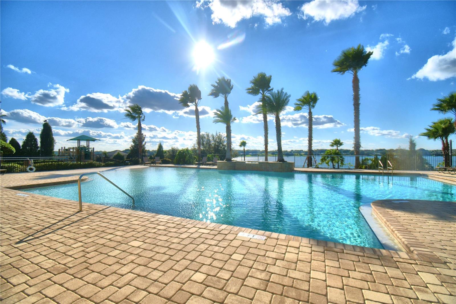 Listing photo id 31 for 5208 Tennessee Ridge Court