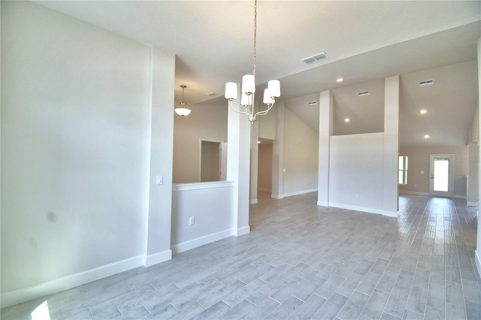Image 16 of 95 For 5214 Tennessee Ridge Court