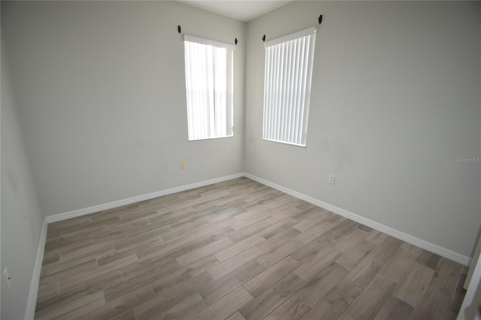 Image 13 of 19 For 534 Grasslands Village Circle 534