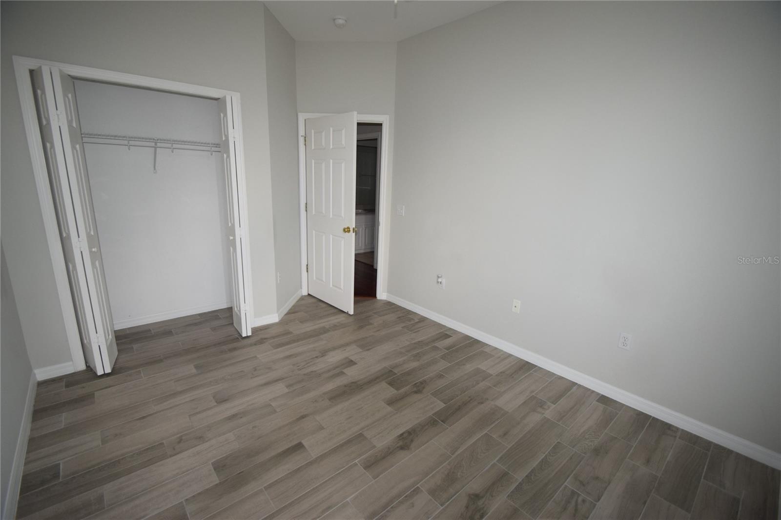 Image 14 of 19 For 534 Grasslands Village Circle 534