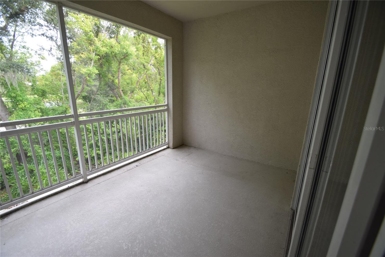 Image 8 of 19 For 534 Grasslands Village Circle 534