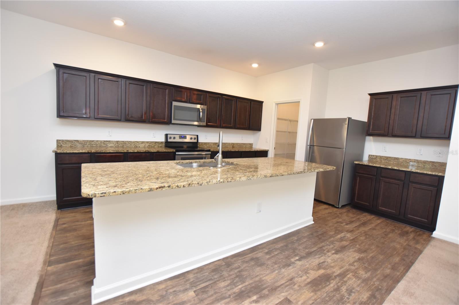 Image 3 of 45 For 4932 St James Street