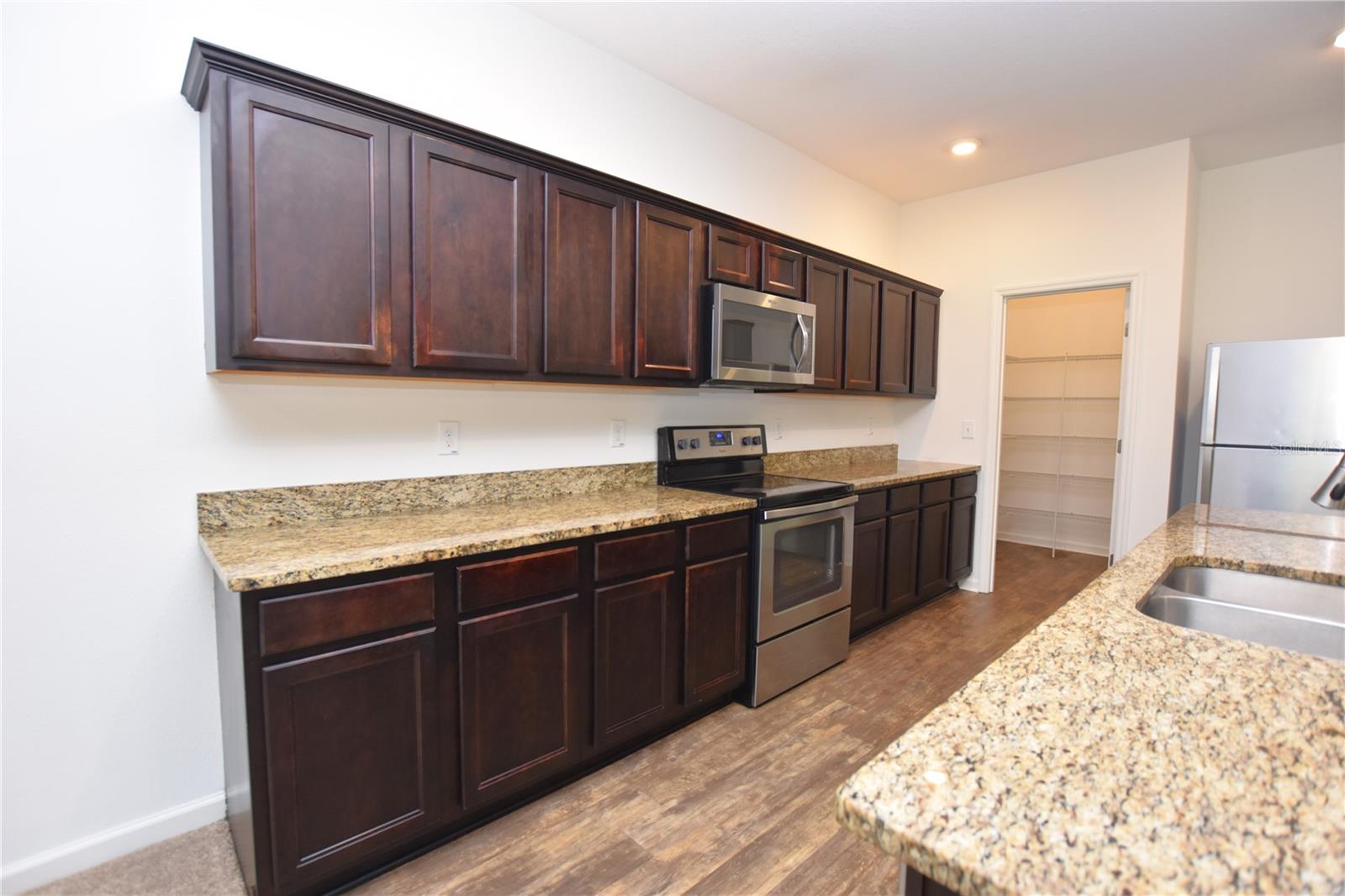 Image 4 of 45 For 4932 St James Street