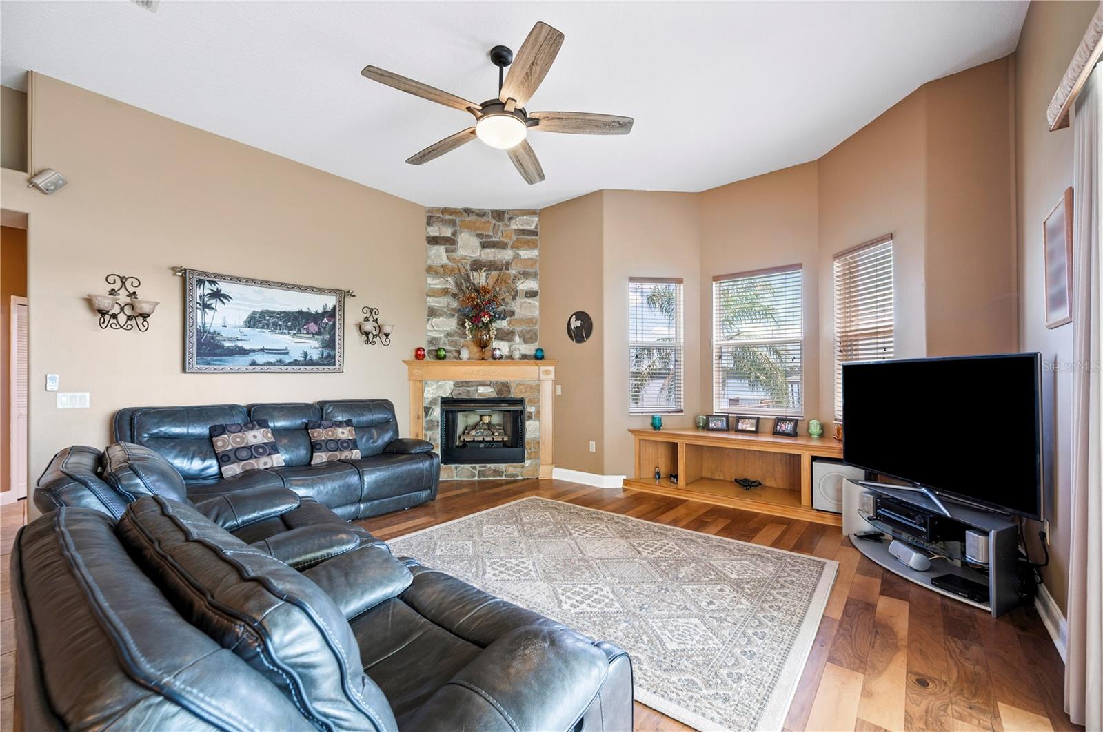 Image 12 of 60 For 102 Bayberry Drive