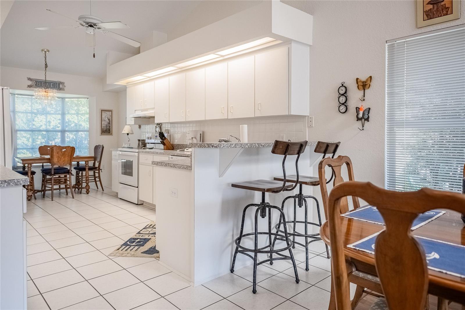 Image 14 of 40 For 725 Peninsular Drive