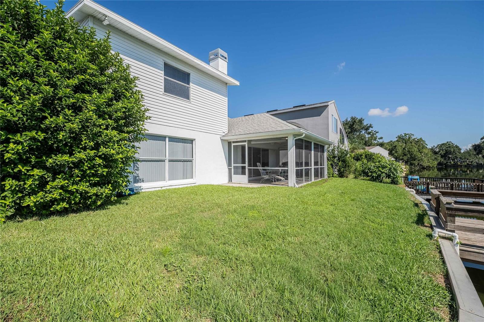 Image 32 of 40 For 725 Peninsular Drive