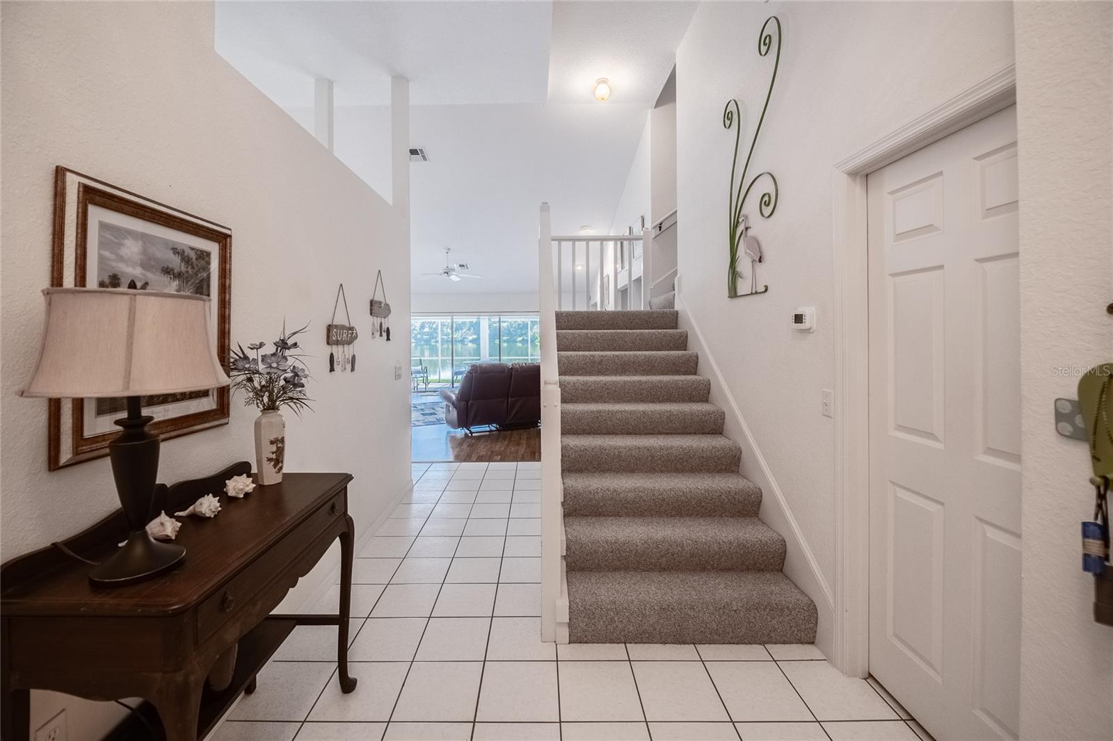 Image 5 of 40 For 725 Peninsular Drive