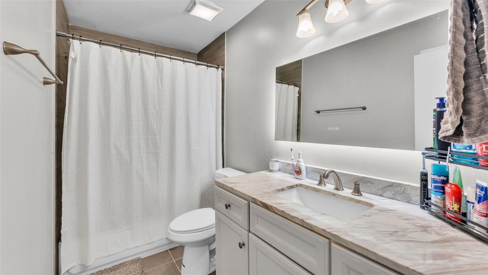 Image 19 of 37 For 1405 Periwinkle Court