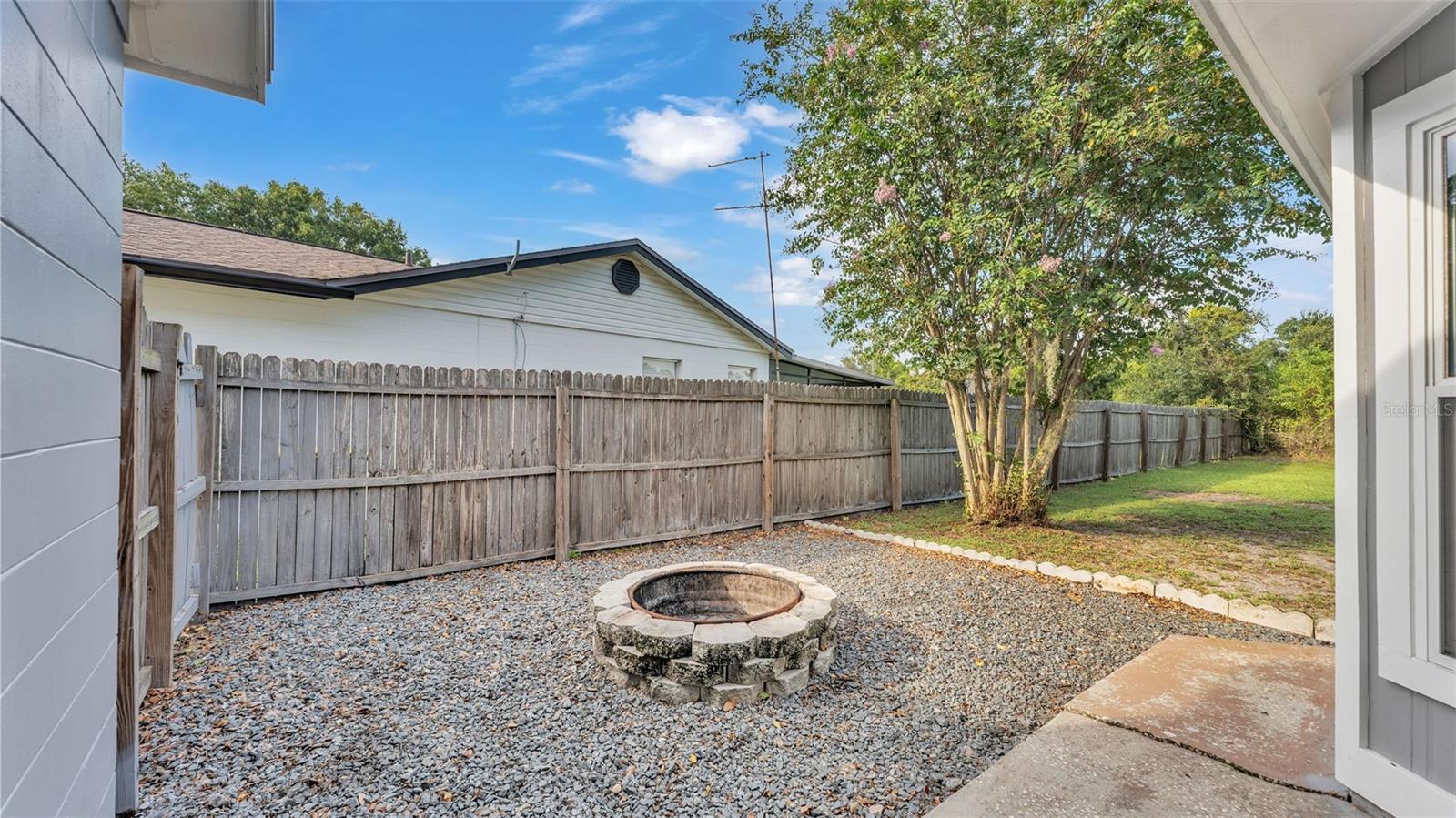 Image 31 of 37 For 1405 Periwinkle Court