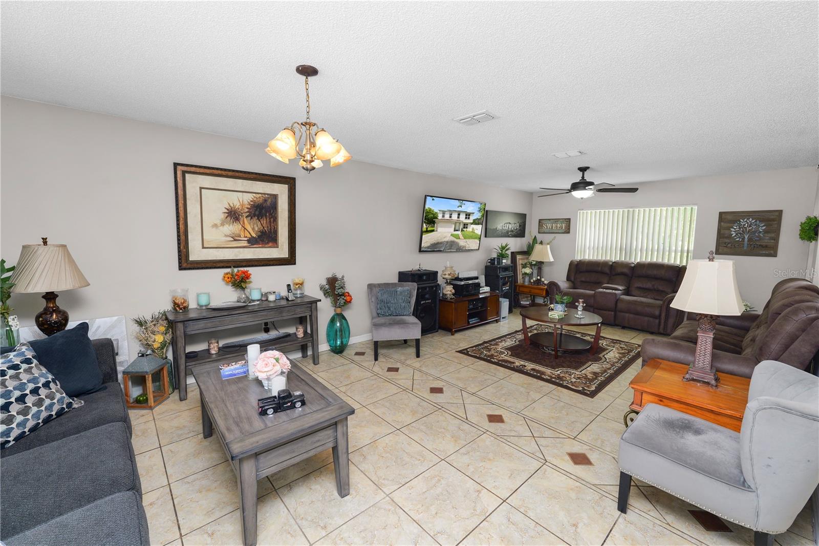 Image 11 of 50 For 437 Dove Drive