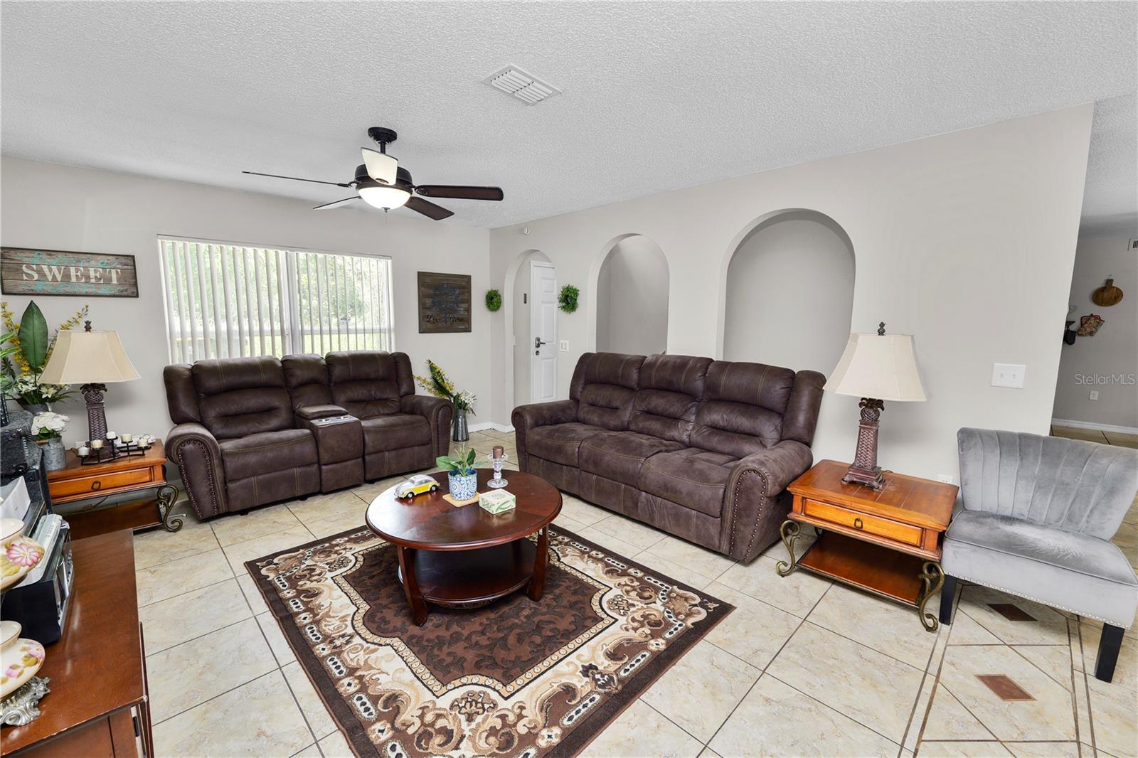 Image 7 of 50 For 437 Dove Drive