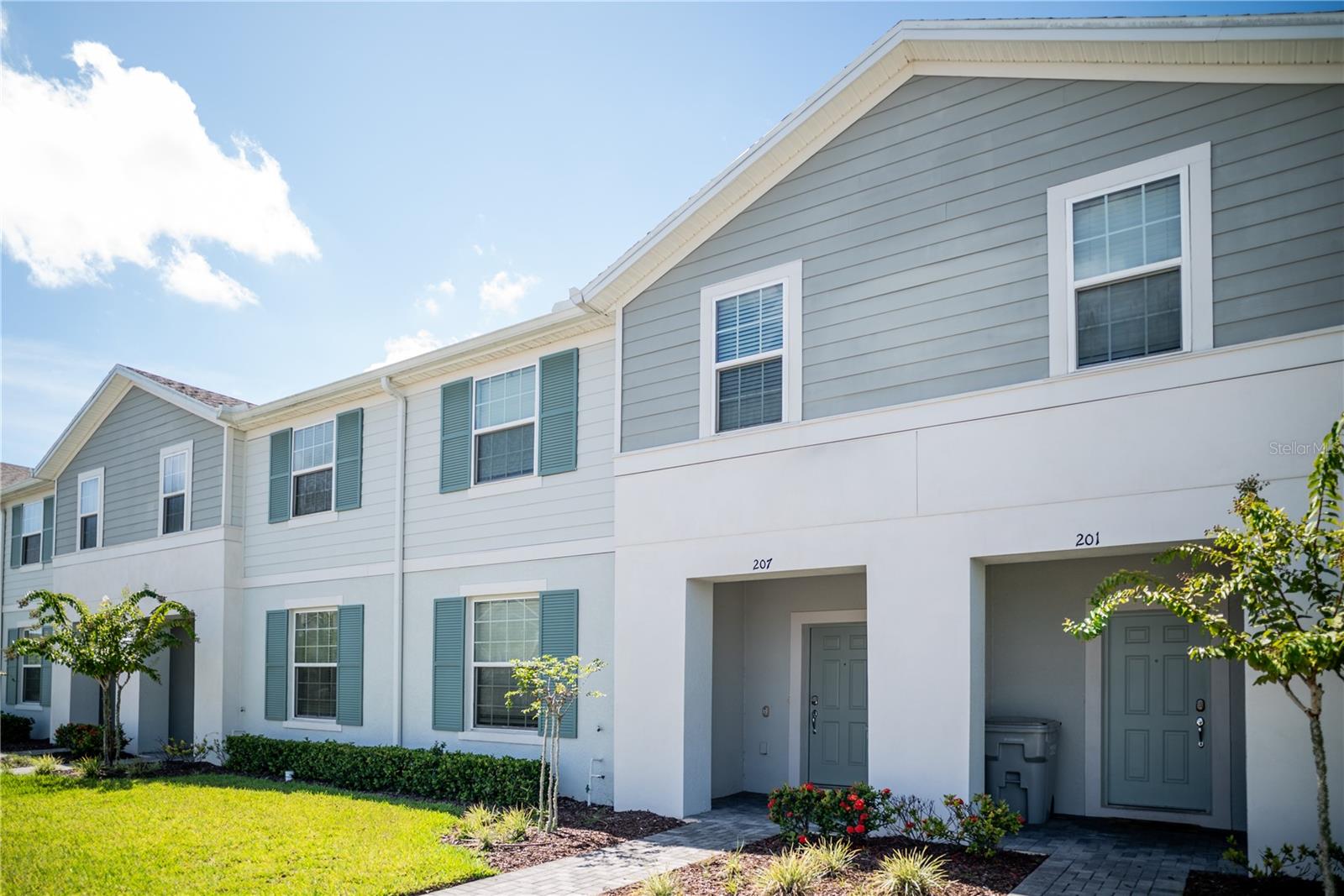 Image 3 of 59 For 207 Jetty Way