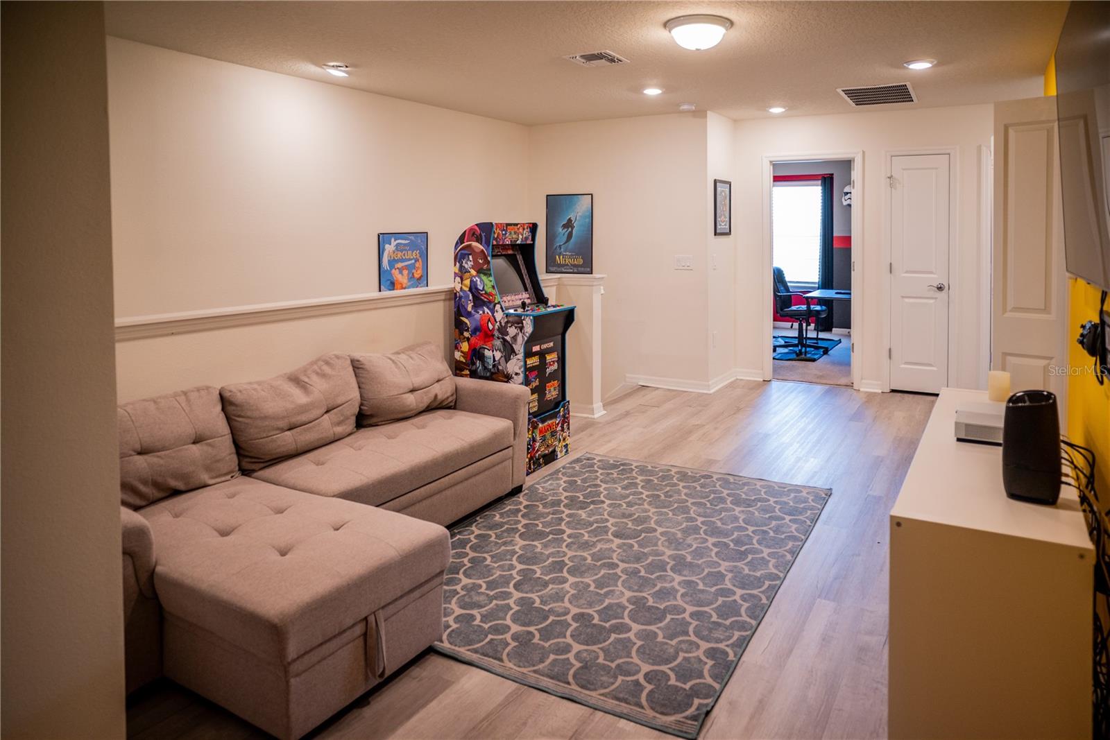 Image 33 of 59 For 207 Jetty Way