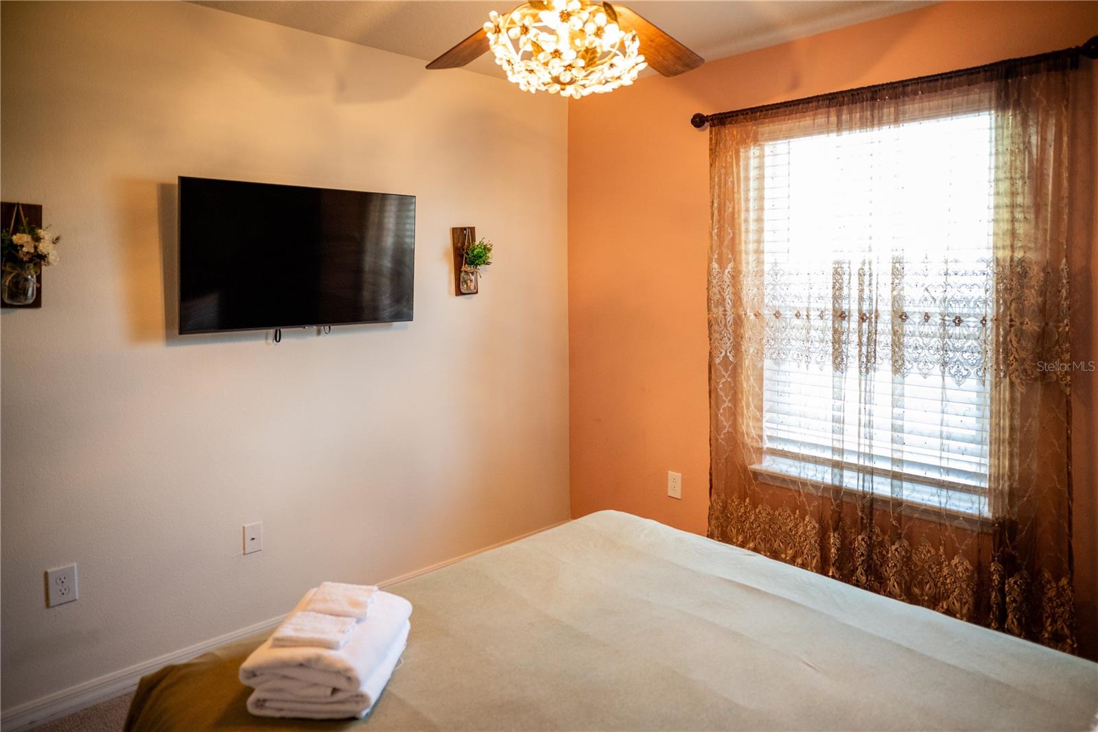 Image 36 of 59 For 207 Jetty Way