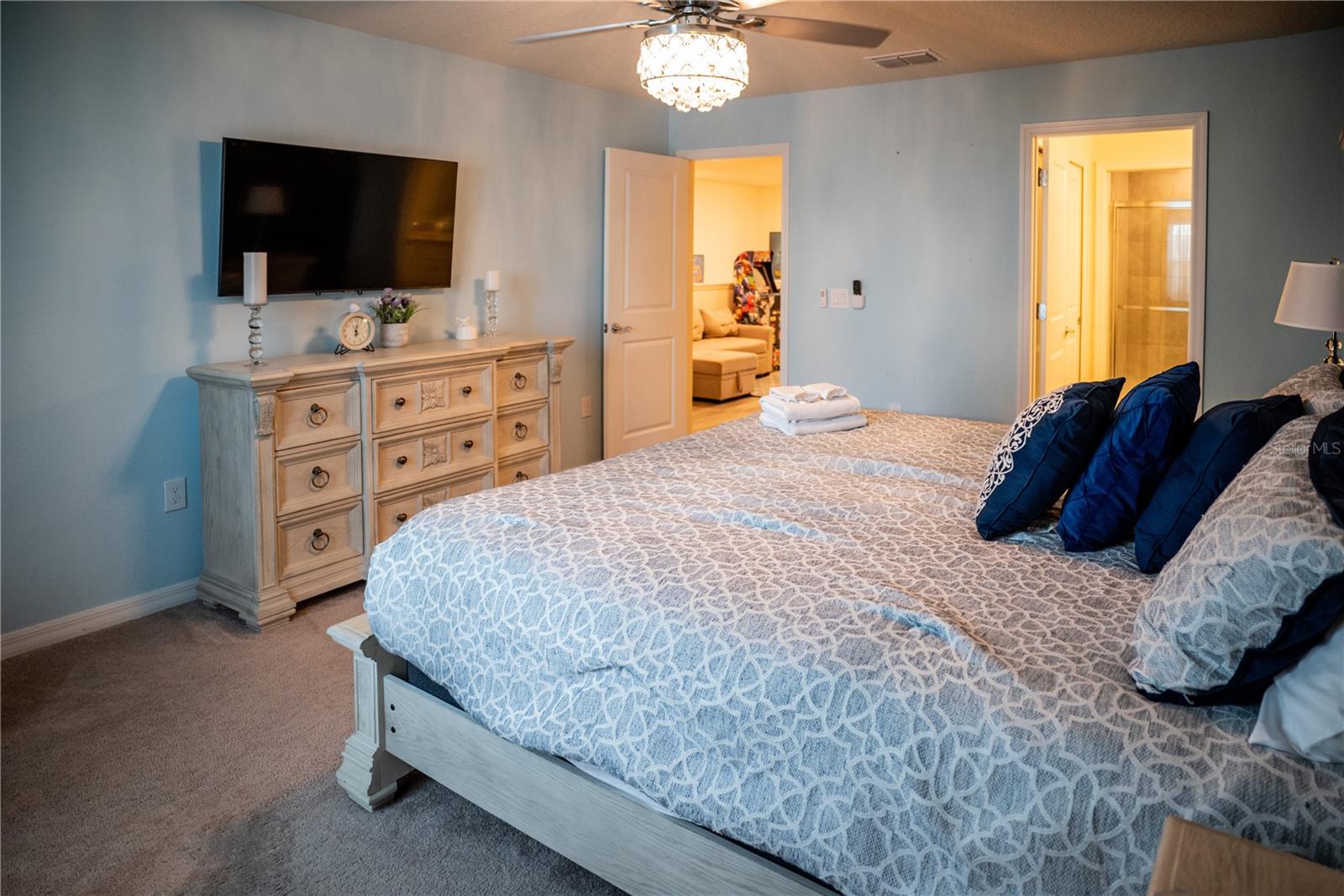 Image 43 of 59 For 207 Jetty Way