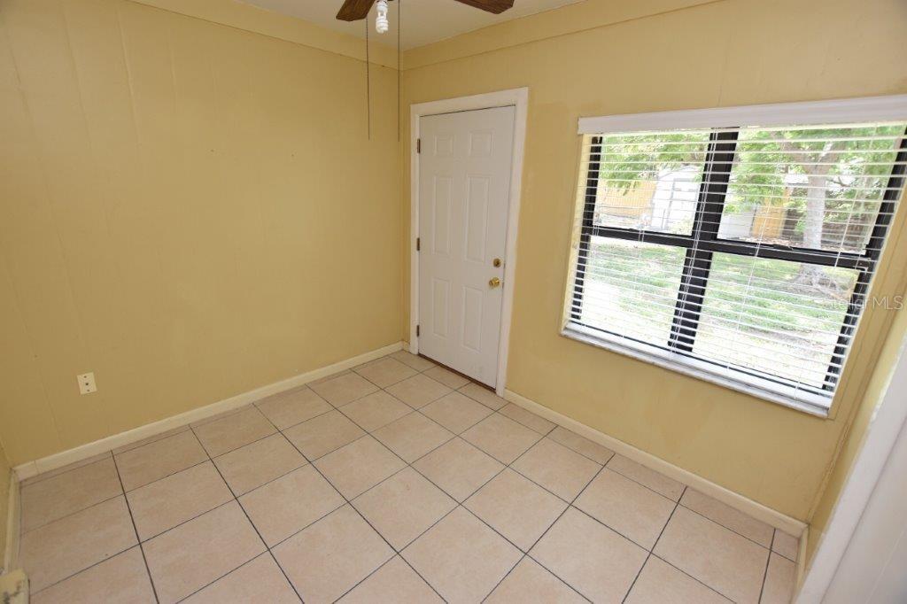 Image 4 of 12 For 1014 Harden Court