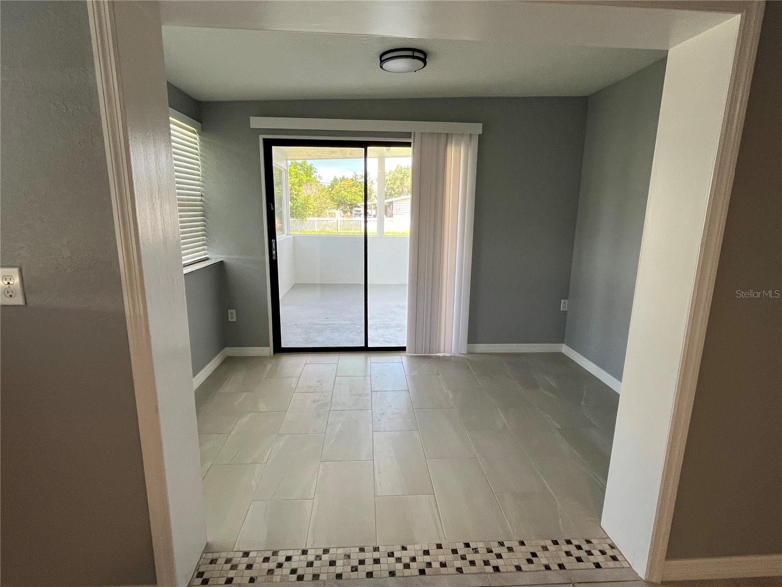 Image 12 of 23 For 4607 5th Avenue W