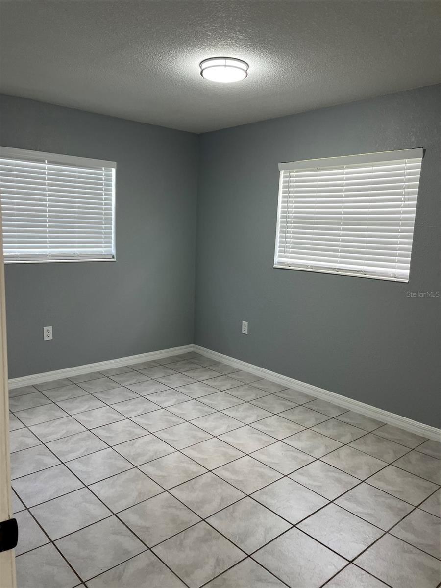 Image 16 of 23 For 4607 5th Avenue W